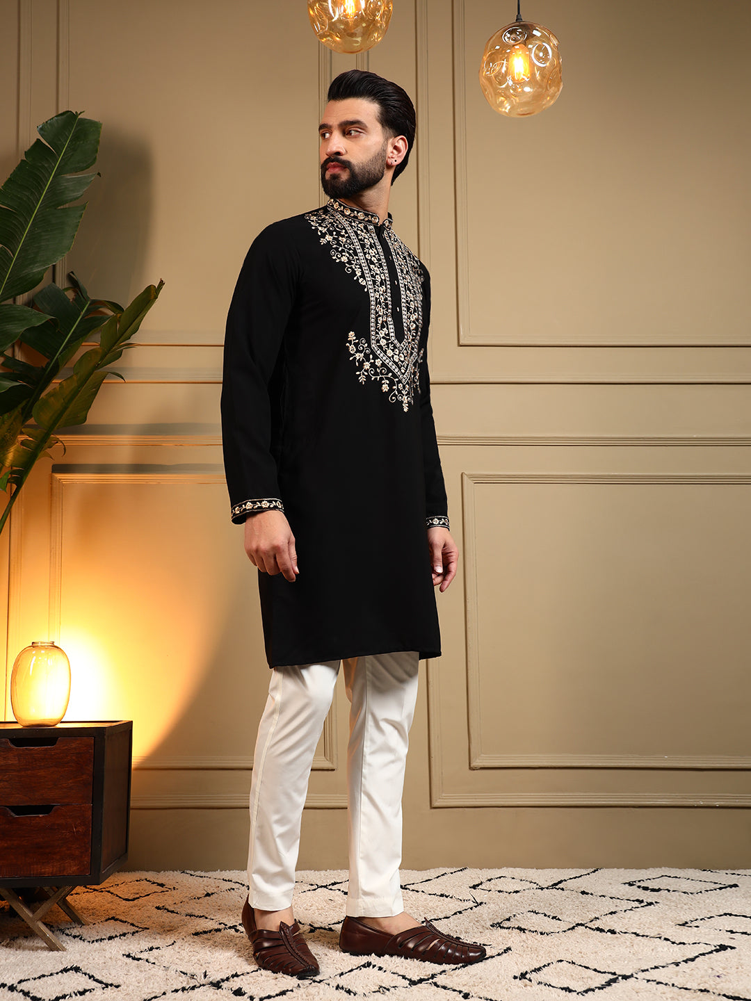 Mens Black Embroidery Kurta Pajama