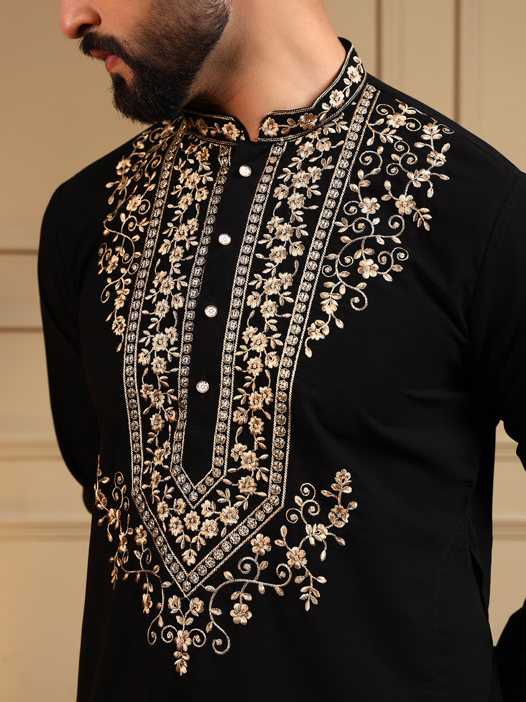 Mens Black Embroidery Kurta Pajama