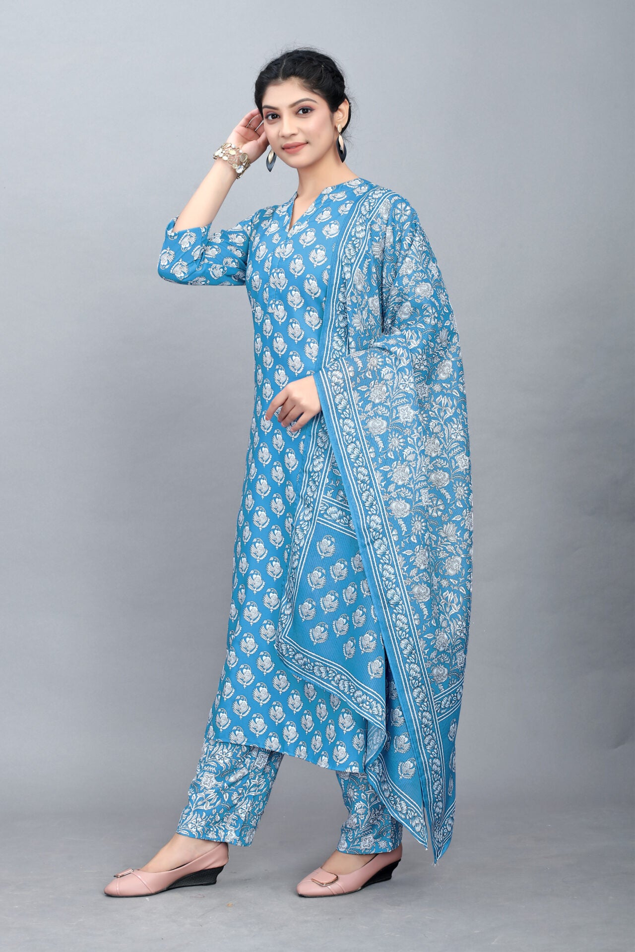 Printed Kurta Pant with Golden Patta Dupatta Set