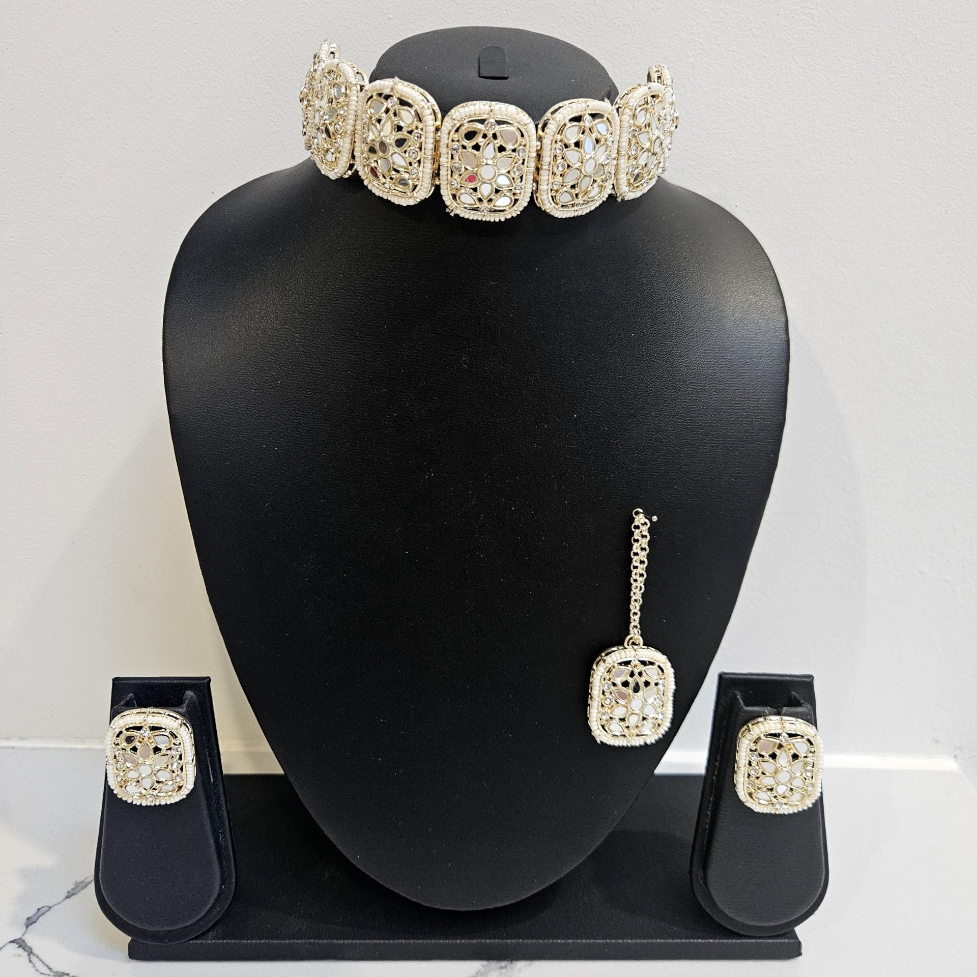 Pearl Choker Necklace Set