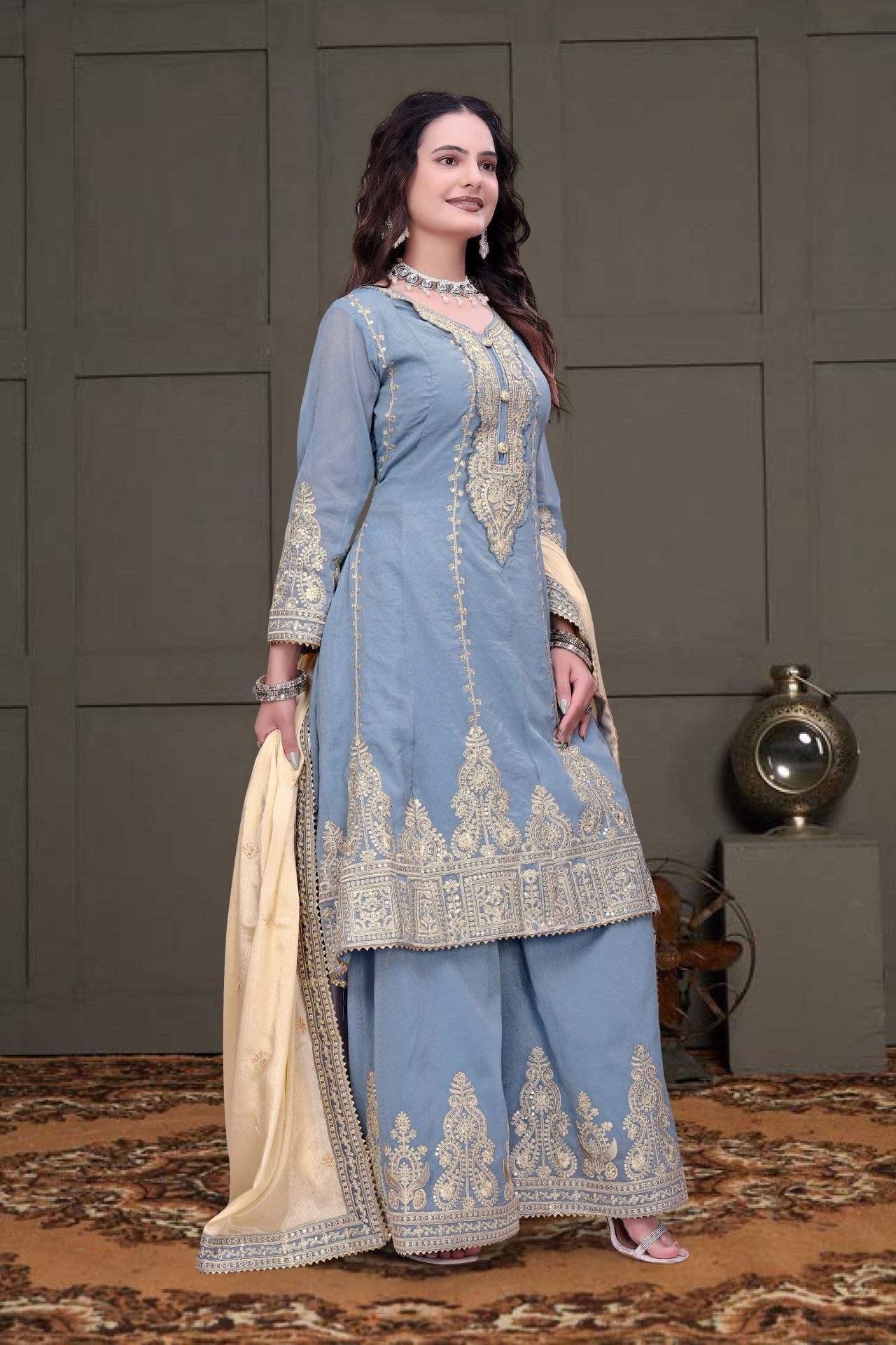 A Line Heavy Plazo Suit