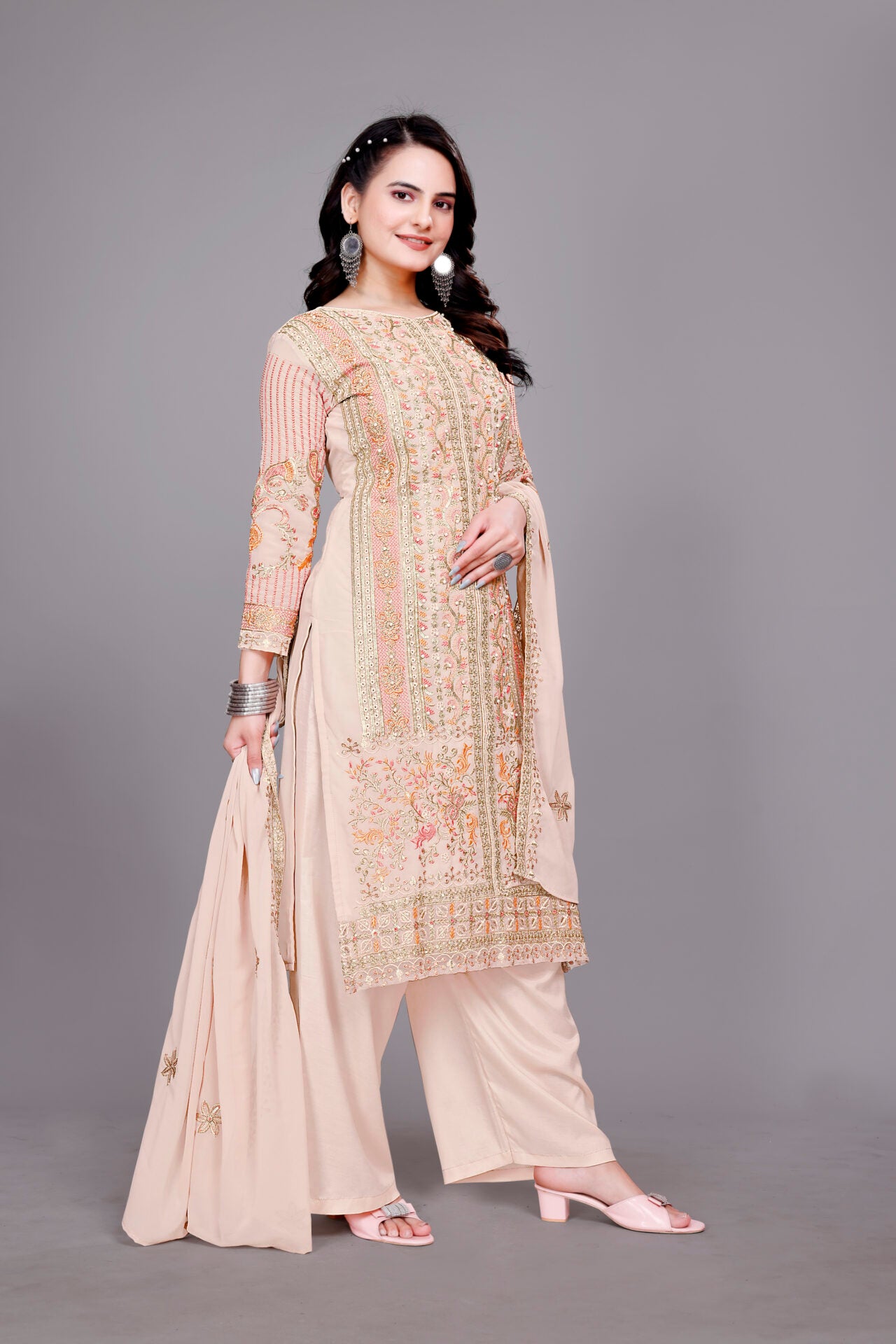 Women Pakistani Suit