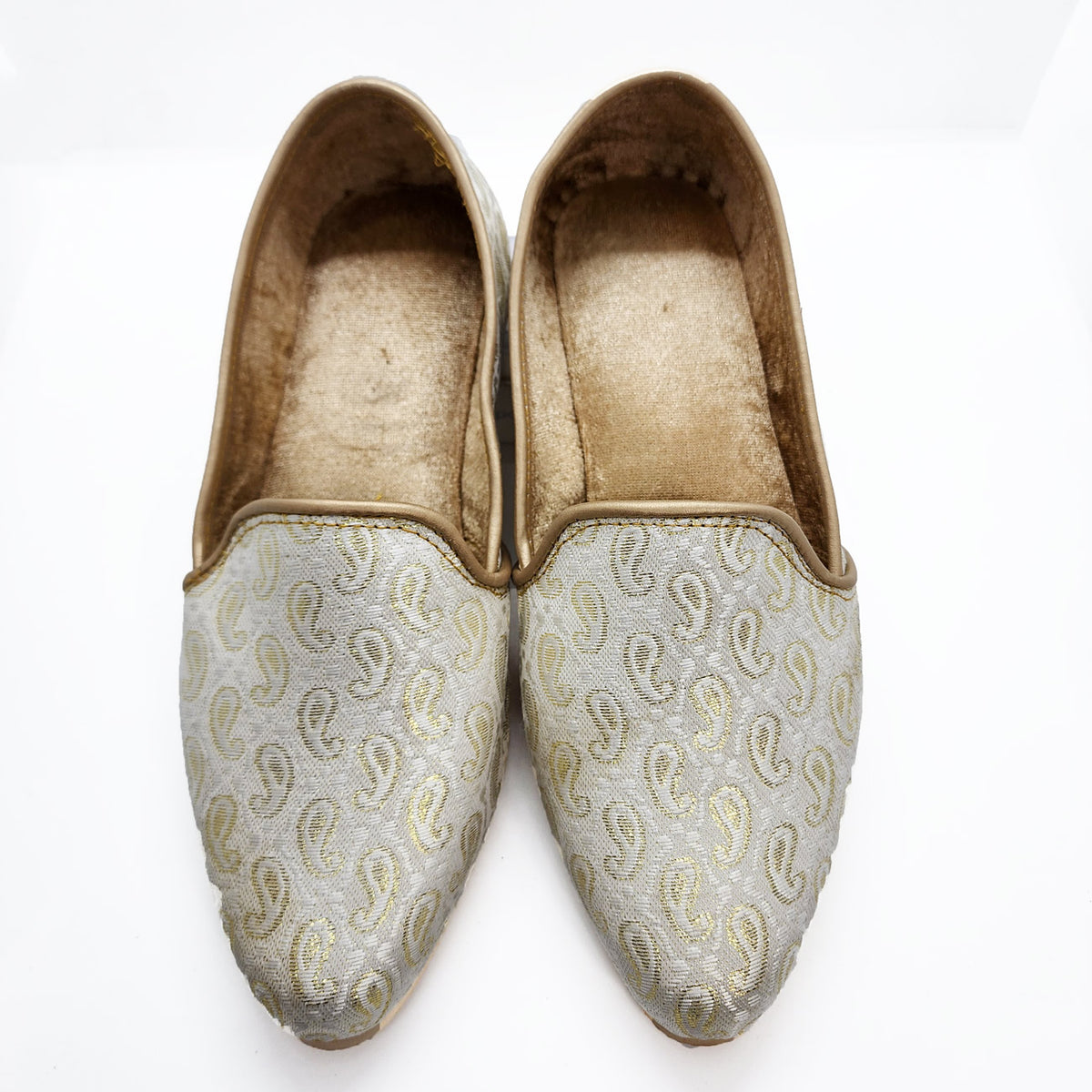 Off white Work Sherwani Jutti with Golden Work