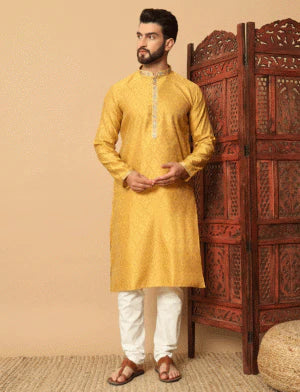 Style a Men’s Kurta