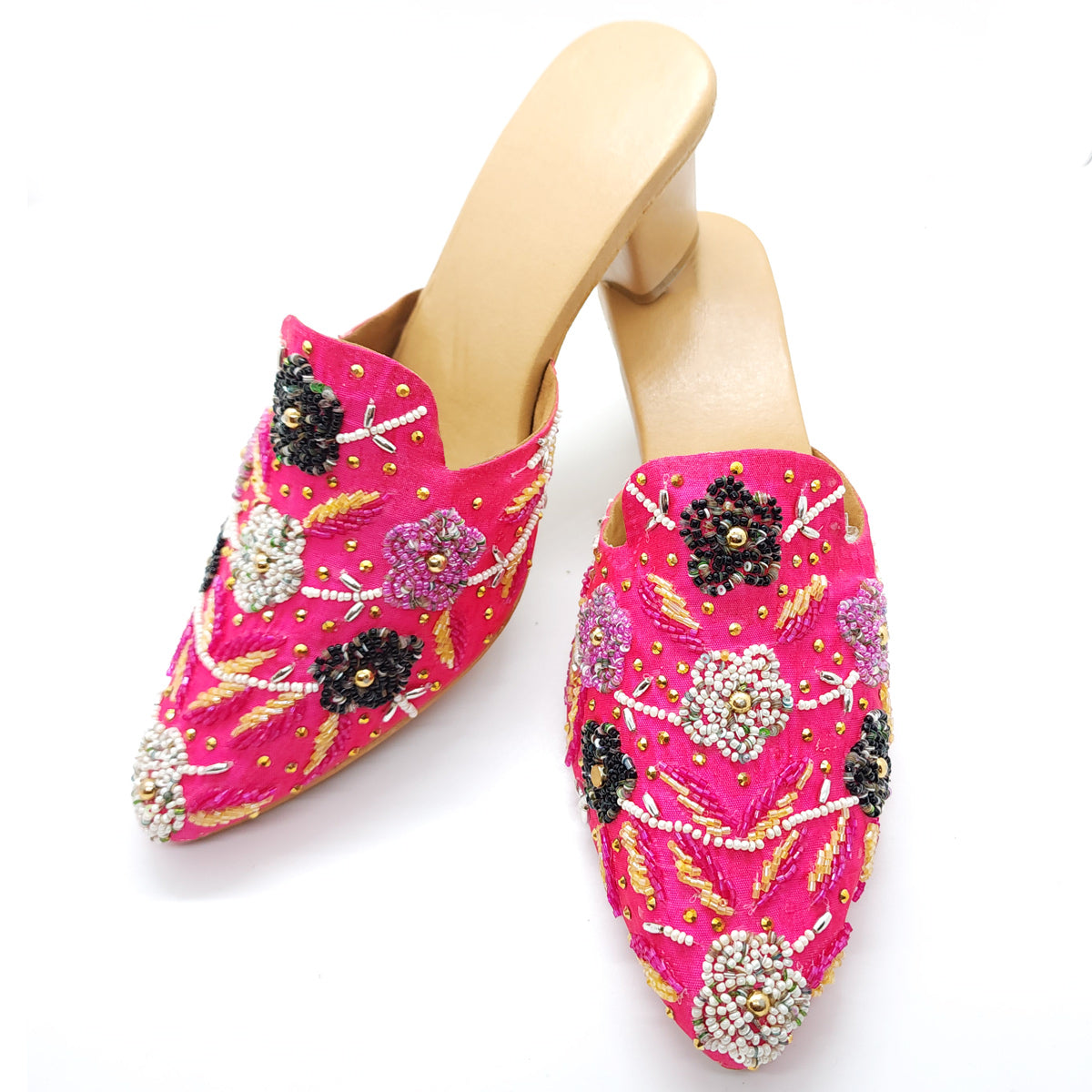 Pink Stone work jutti