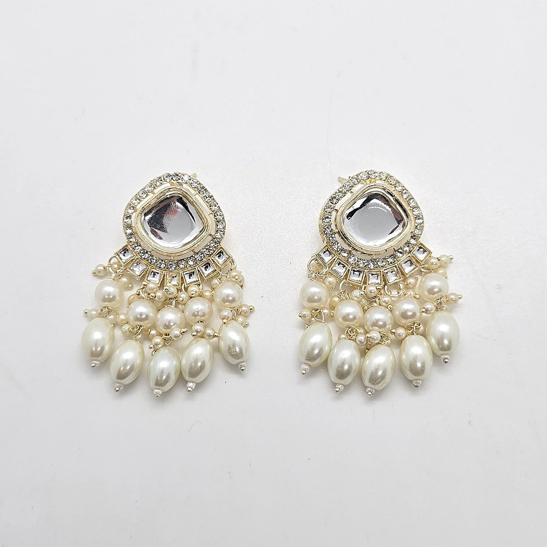 Creamish Pearl Earrings