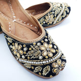 Black Embroidery Jutti / Majori