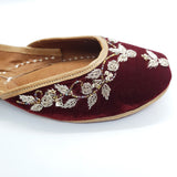 Maroon Embroidery Jutti / Majori