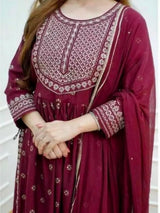Nayra CutKurta Bottom & Dupatta Set
