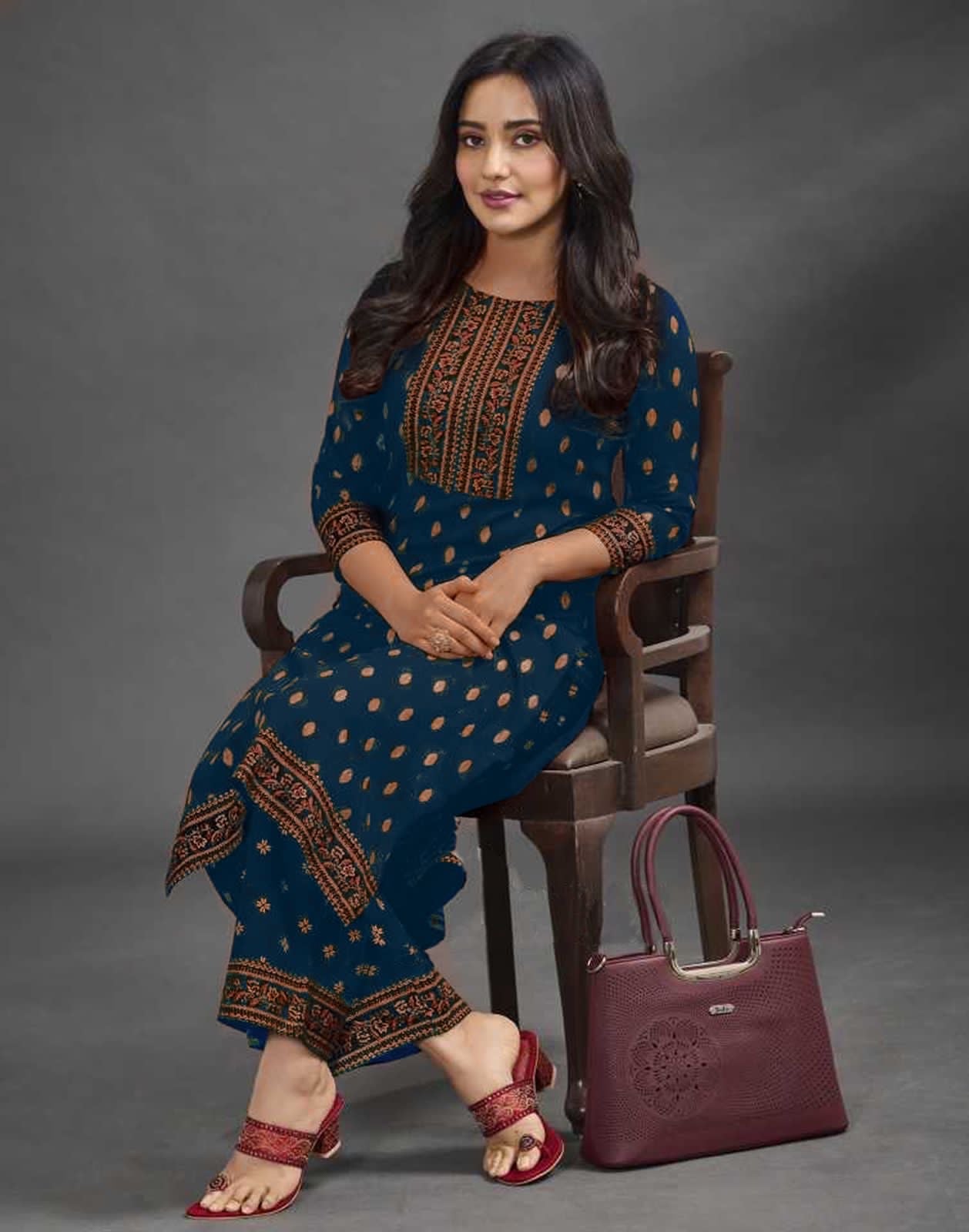 Women Kurta and Pant Set Viscose Rayon