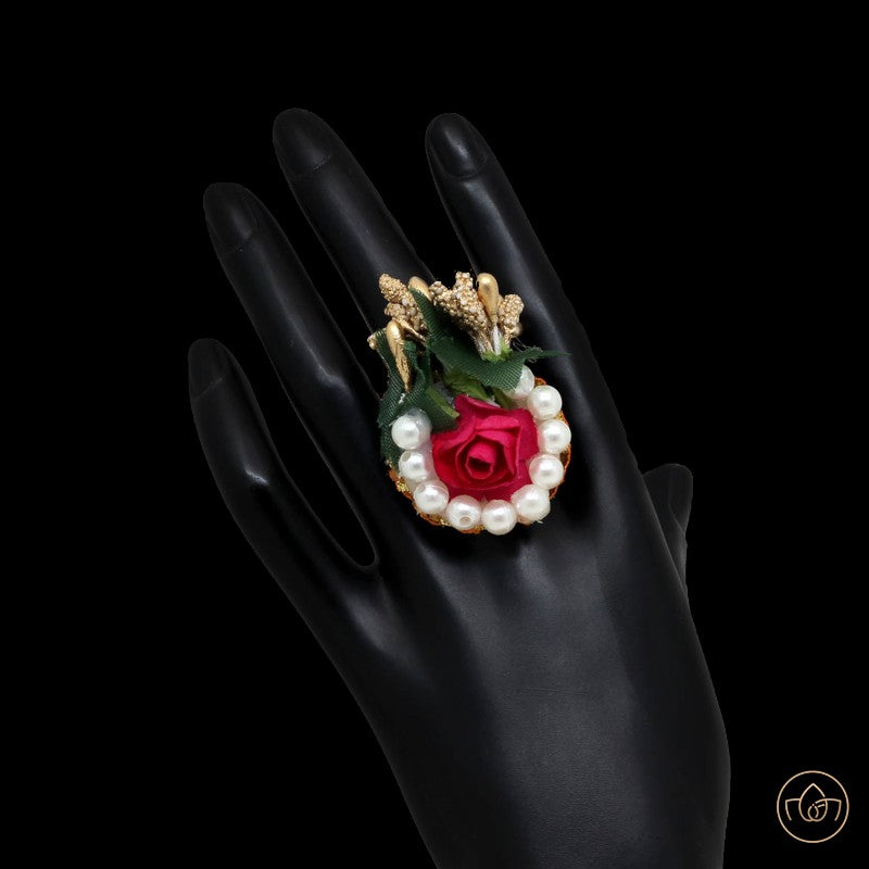 Rose floral pearl golden ring