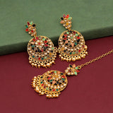 Kundan Earrings With Maang Tikka