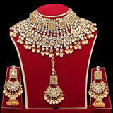 Kundan Necklace With Earrings & Maang Tikka