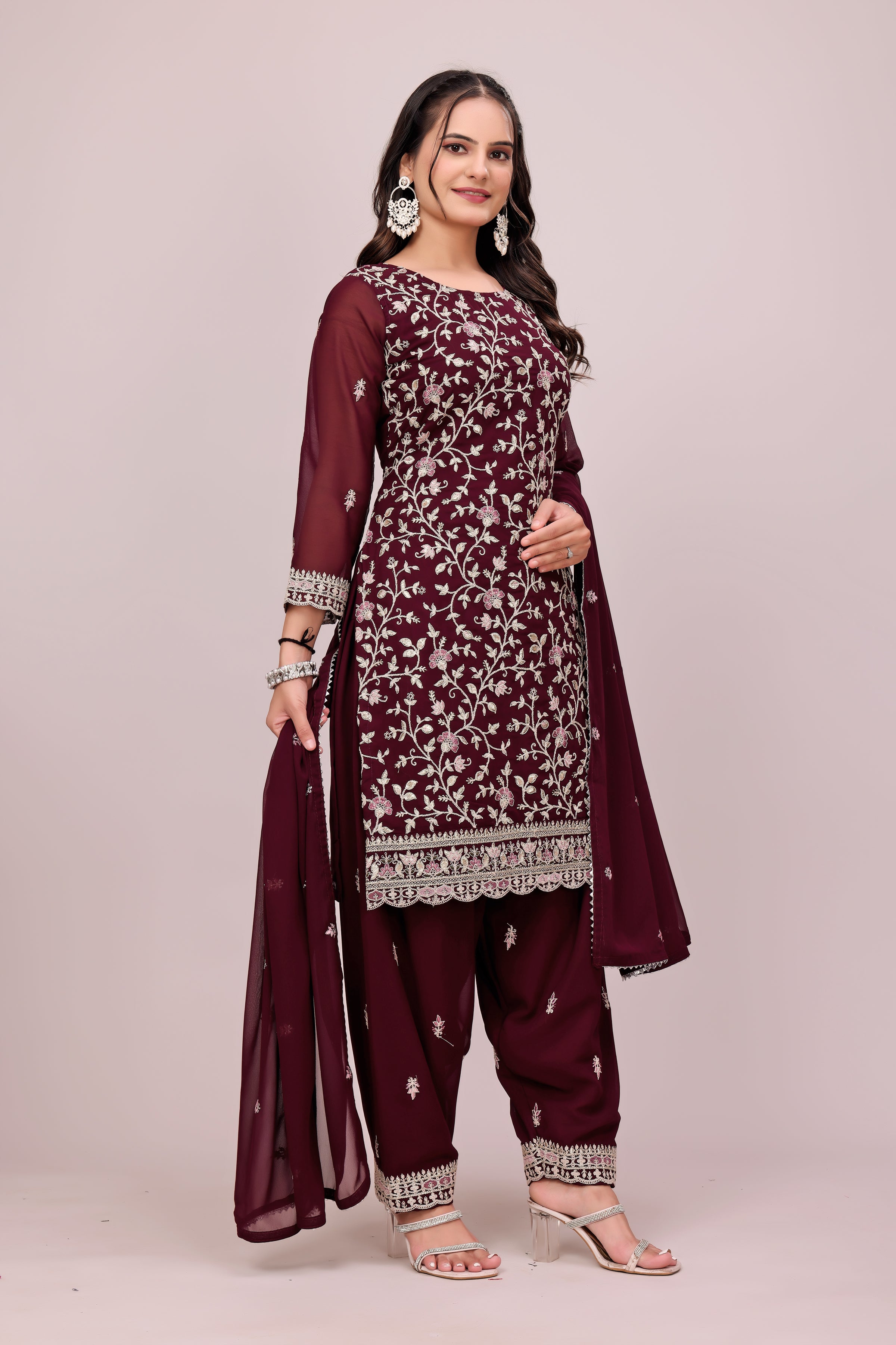 Women Heavy Embroidery Punjabi Suit