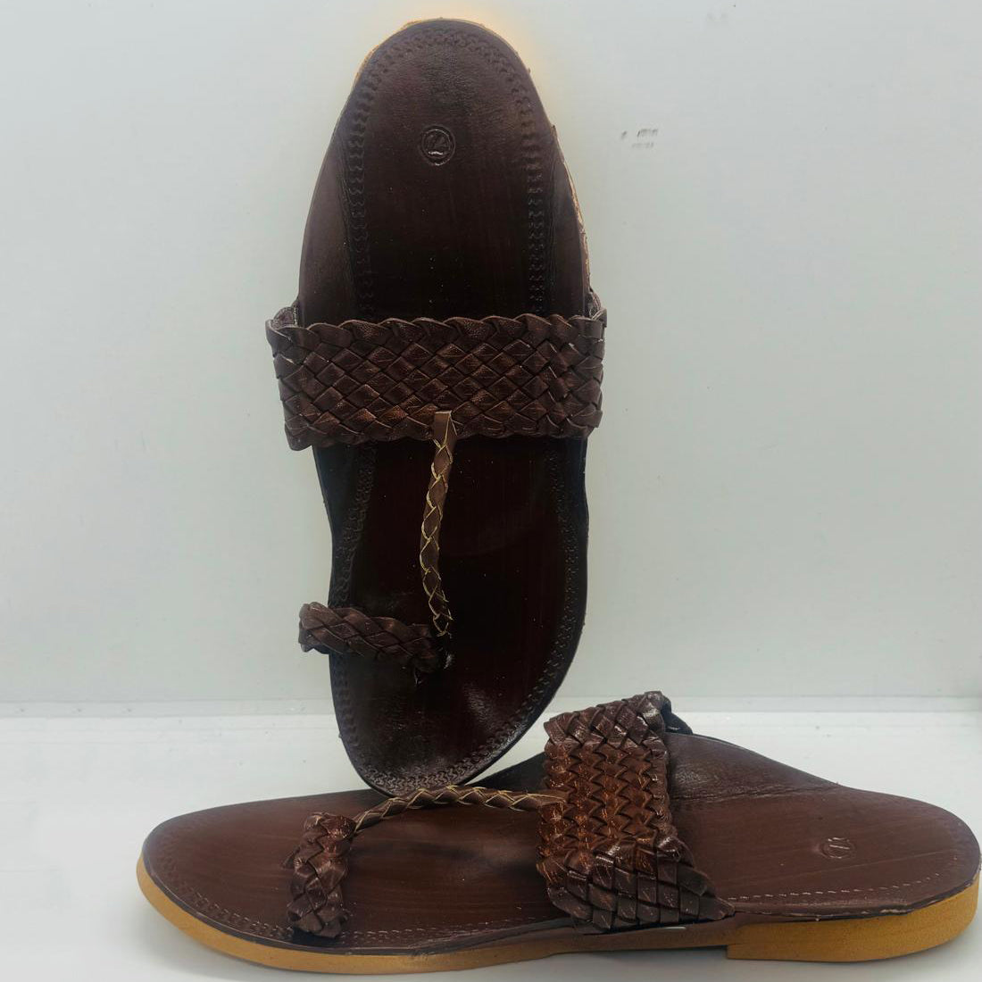Mens Brown Kolhapuri Chappal
