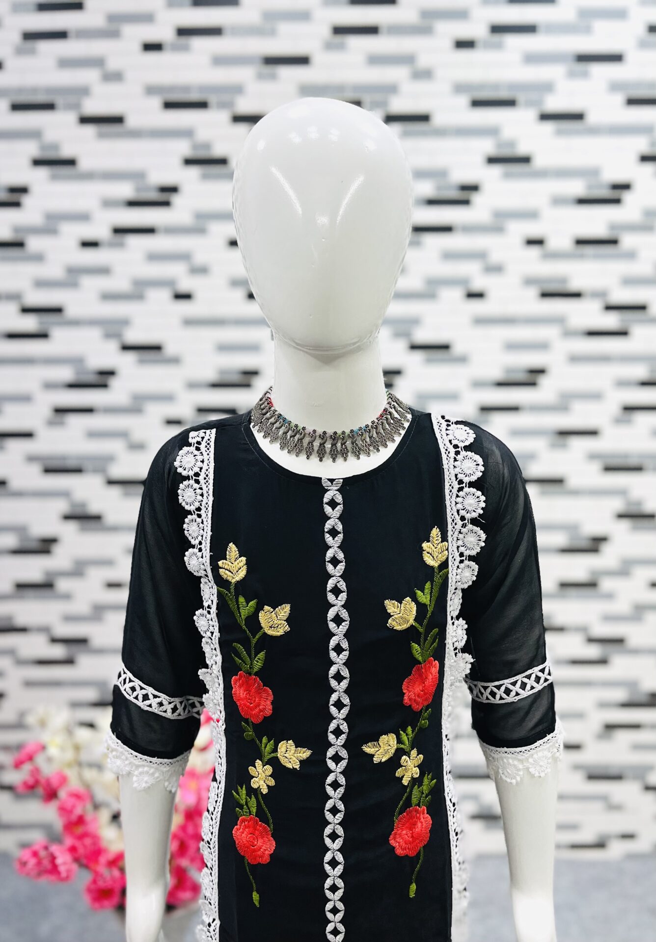 Girls georgette Black Plazo Suit